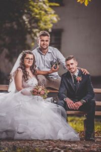 Esküvői videózás Baján, a Vonatkertben.